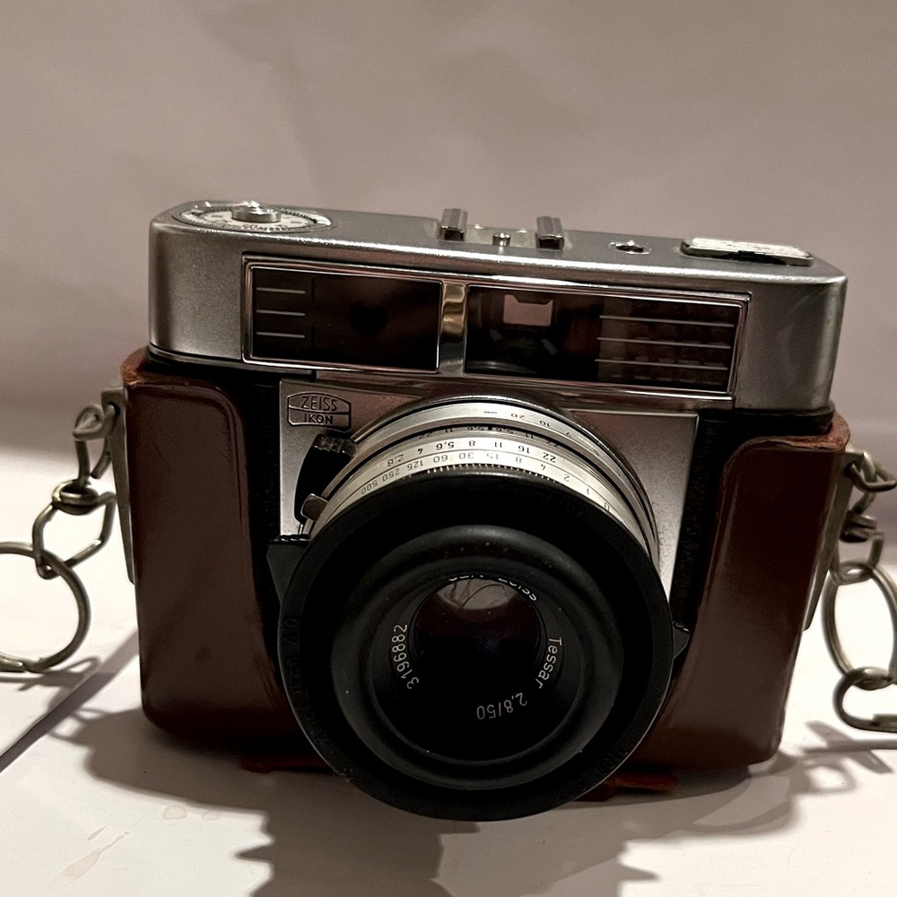 Zeiss Ikon Vintage Symbolica 35mm Camera with Tessar Lens f2.8 Germany with Case